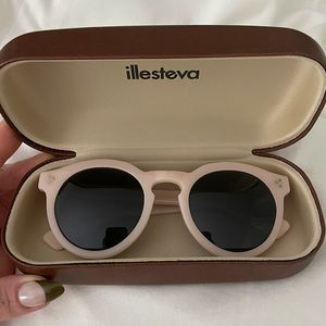 Illesteva Leonard II cotton candy